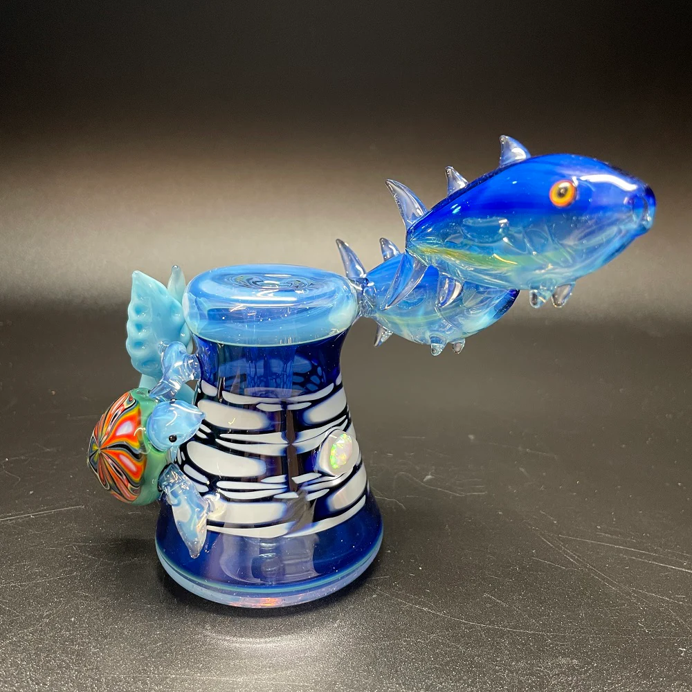 Burtoni Glass Pelagic Tuna & Turtle Bubbler - Image 4