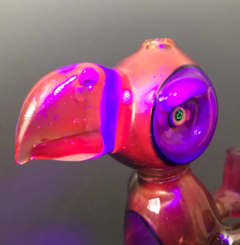 Burtoni Glass UV Puffin - Image 4