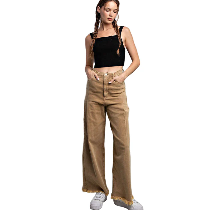 Crop Tank Top in Black - Image 3