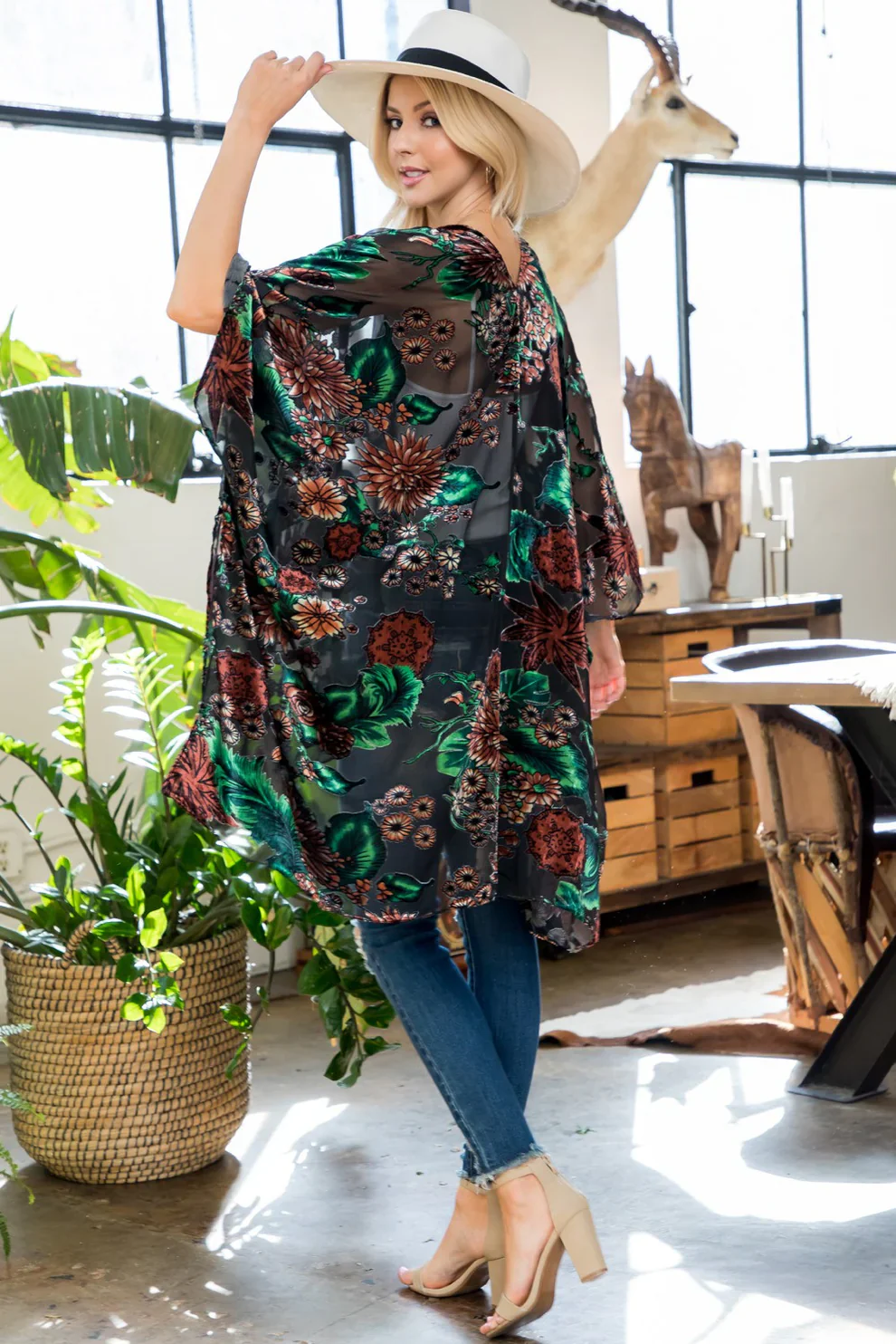 Forest Floral Burnout Velvet Kimono - Image 2