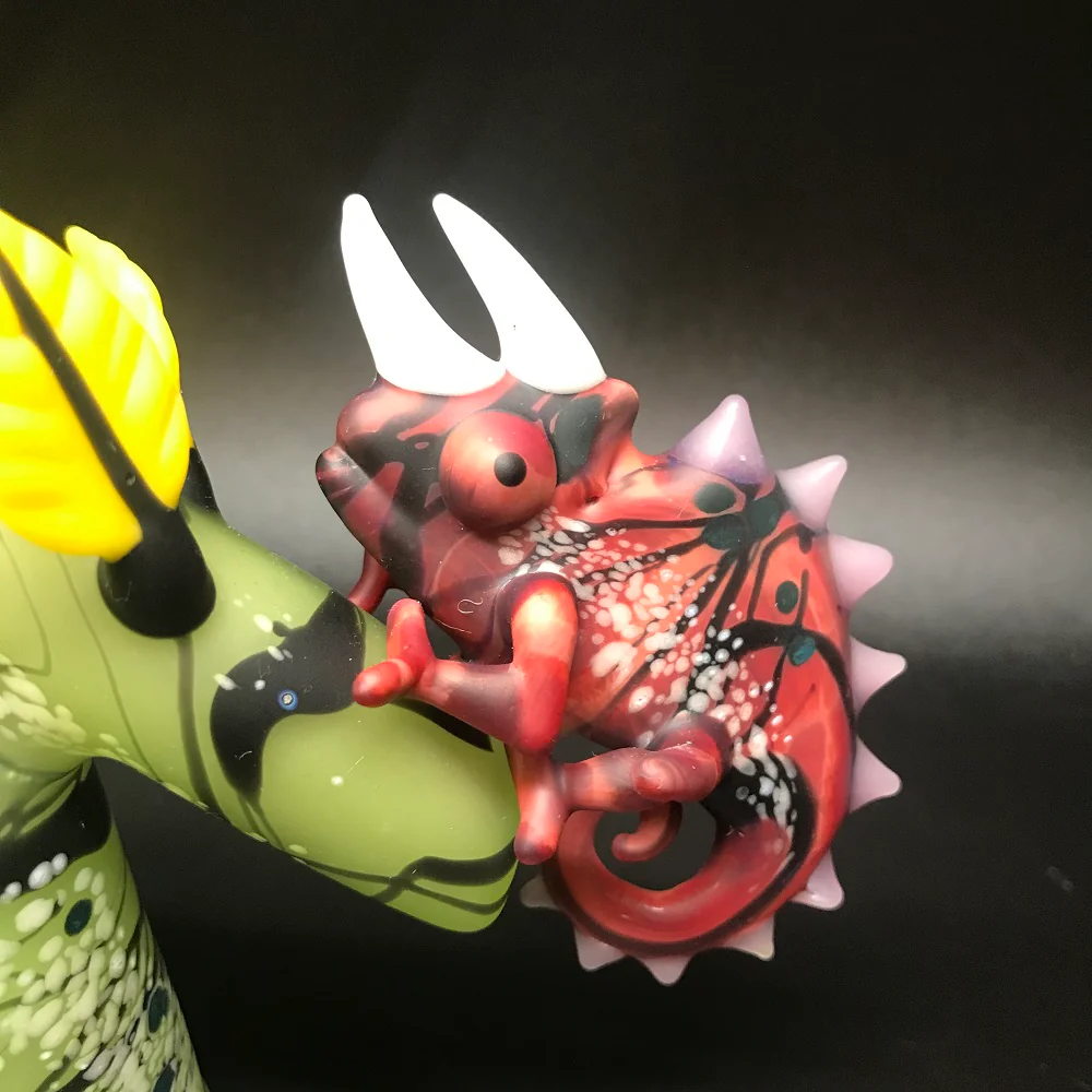 Hardman Art Glass Yellow Leaf Chameleon Bubbler - Image 3