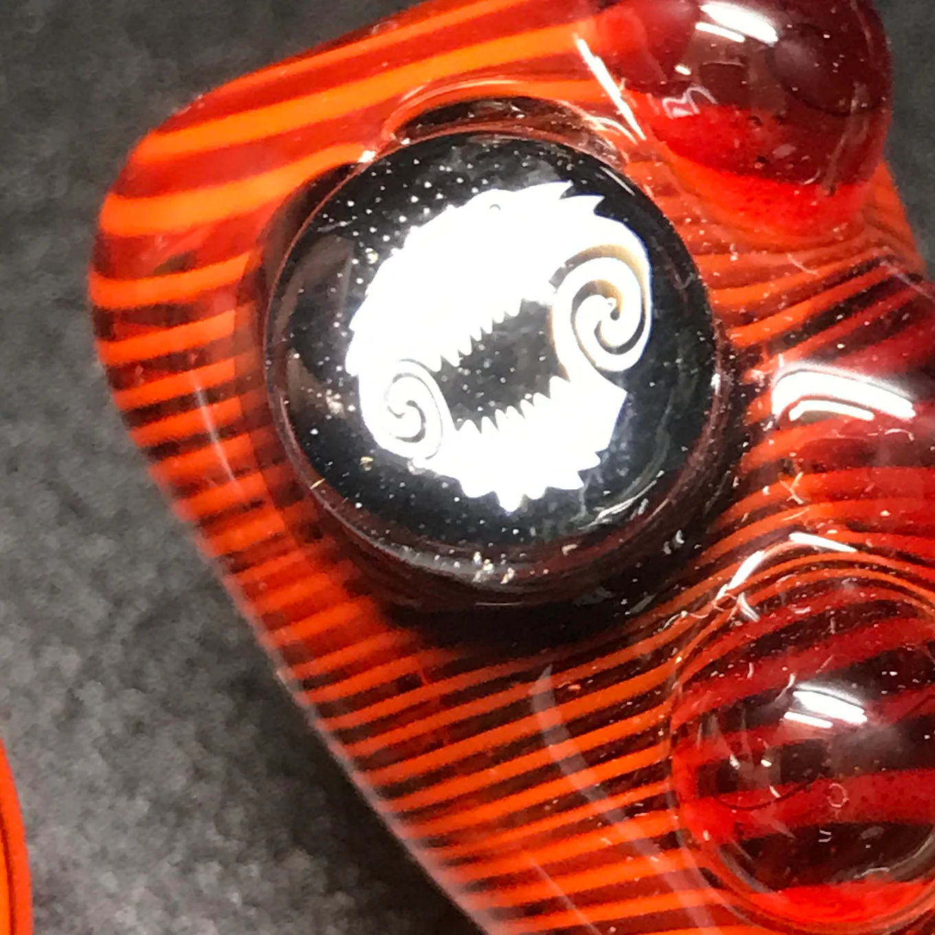 Gladstone Glass Linework Drop Sherlock - Image 3