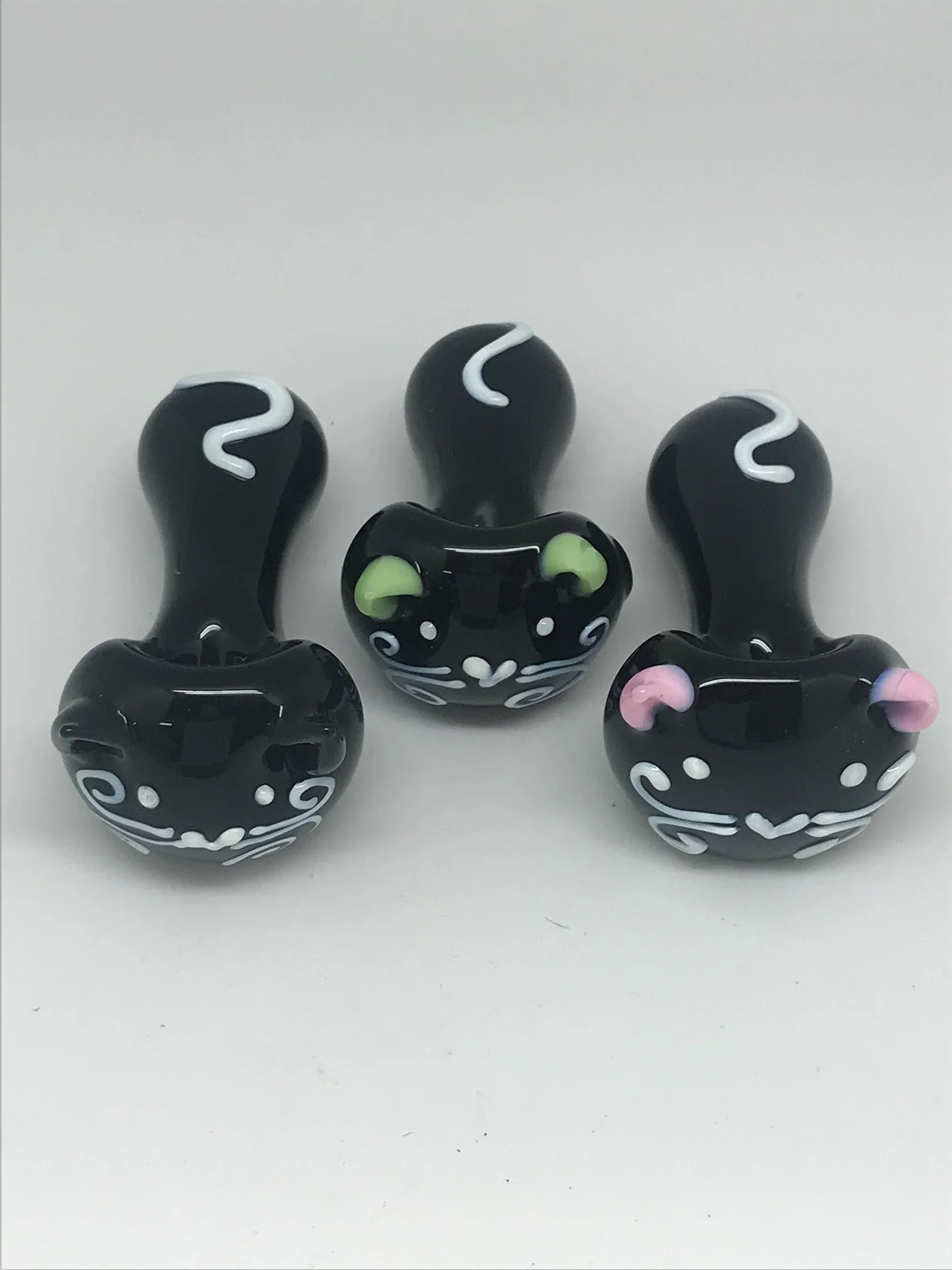 Lindsay Hoyes Glass Black Cat Pipe - Image 3