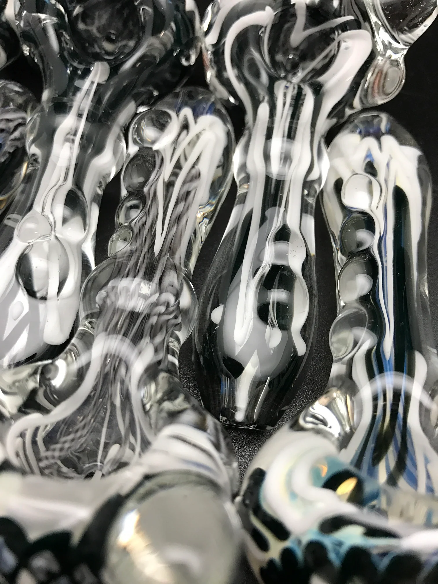 Rotational Science Glass Zig Zag Black and White Pipe - Image 2