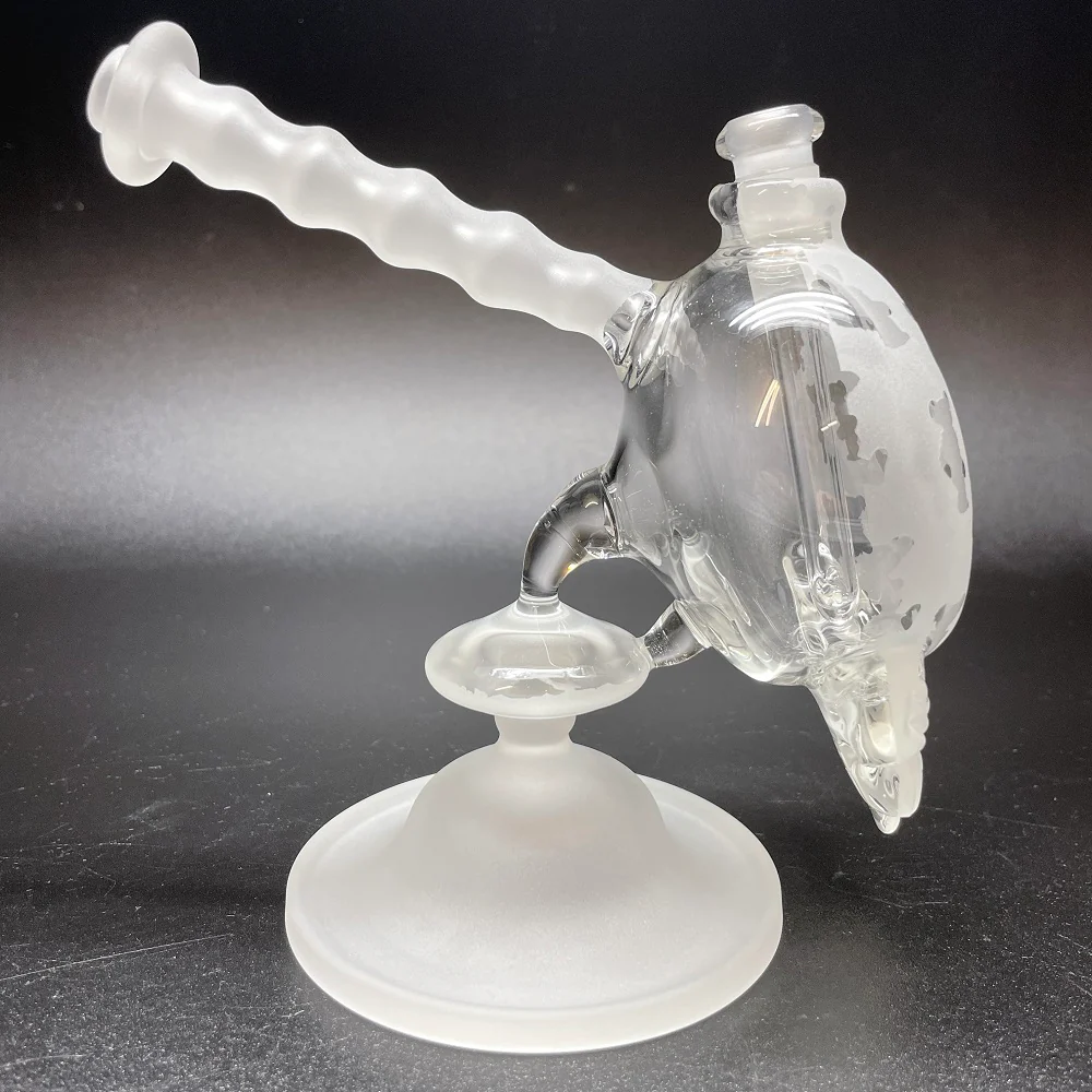 Paulie 2 Fingers Sandblasted Skull Dancing Bears Bubbler - Image 2