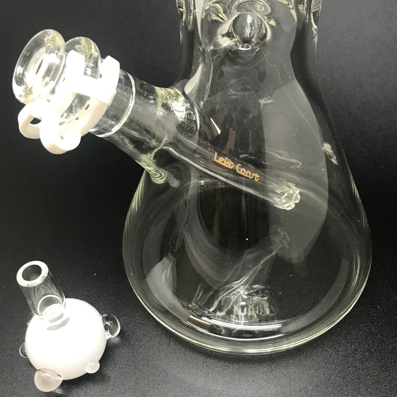 Left Coast Scientific Glass 9 mil 16" Beaker - Image 3
