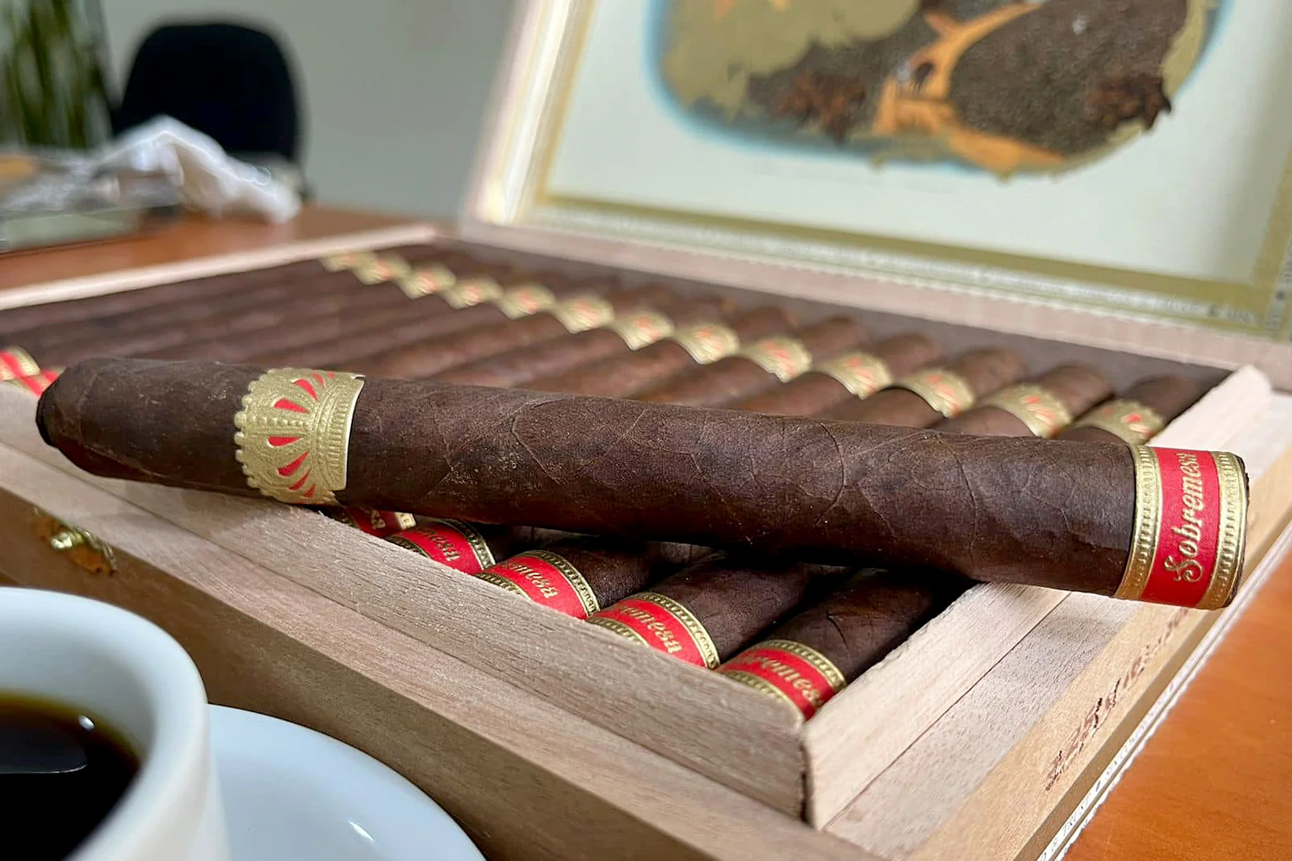 Solita Red Sobremesa Cigar - Image 2